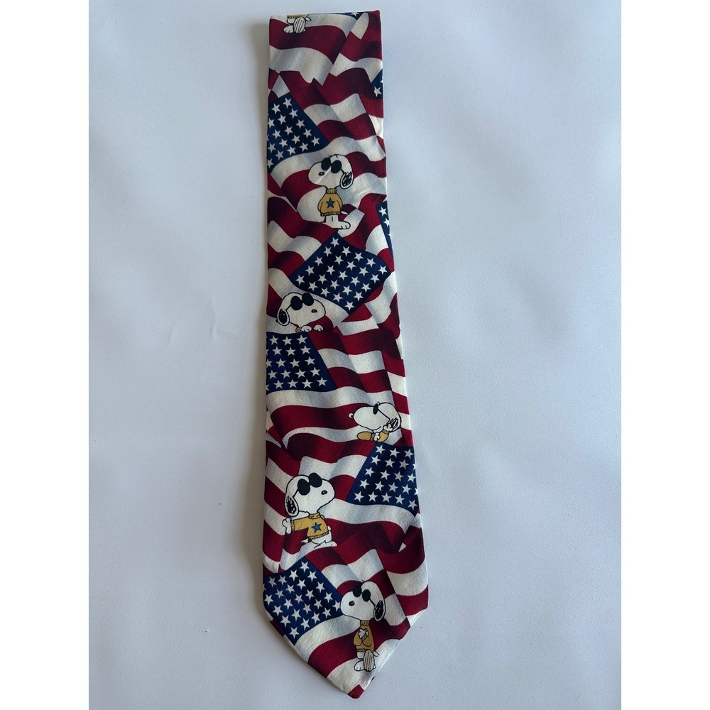 Peanuts Snoopy Joe Cool American Flag Patriotic Silk Necktie Red White Blue USA